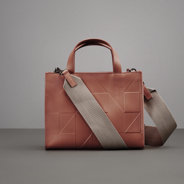 Nowe torebki w salonie ECCO